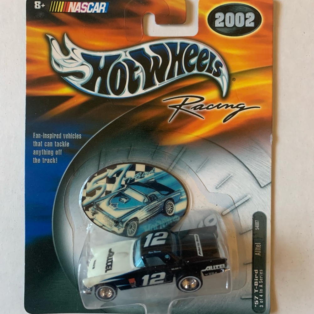 NASCAR HotWheels ‘57 T-BIRD PFIZER 2002